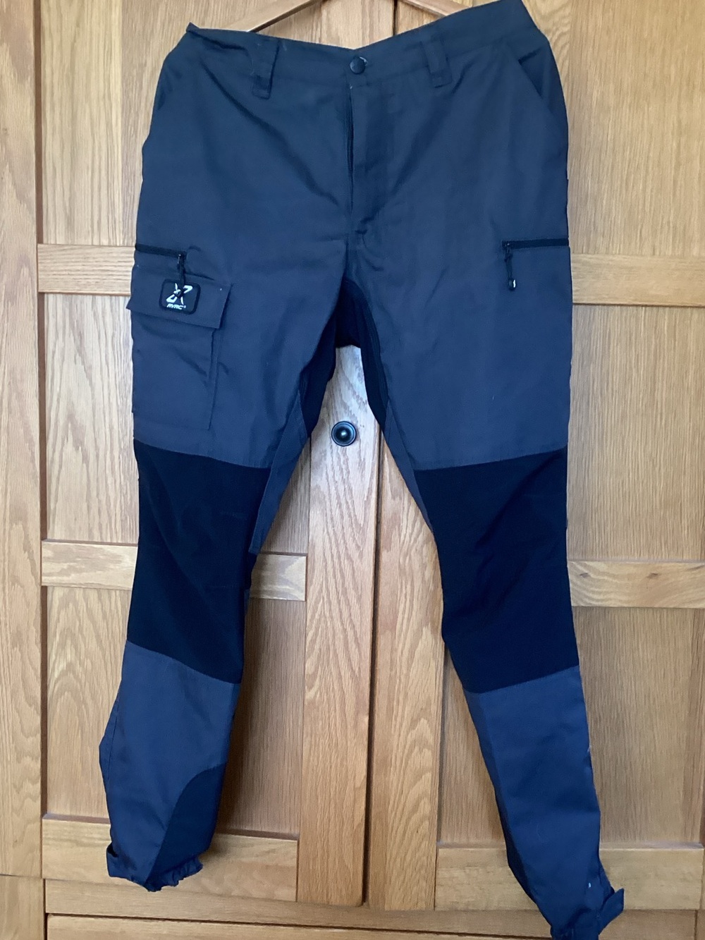 REVOLUTION-men Tone Gray and Black Performance Cargo / hiking/ cross country